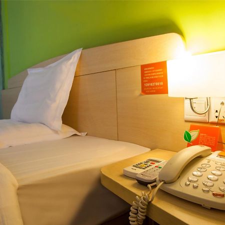 7Days Inn Guangzhou South Railway Station Huijiang Subway Station 외부 사진