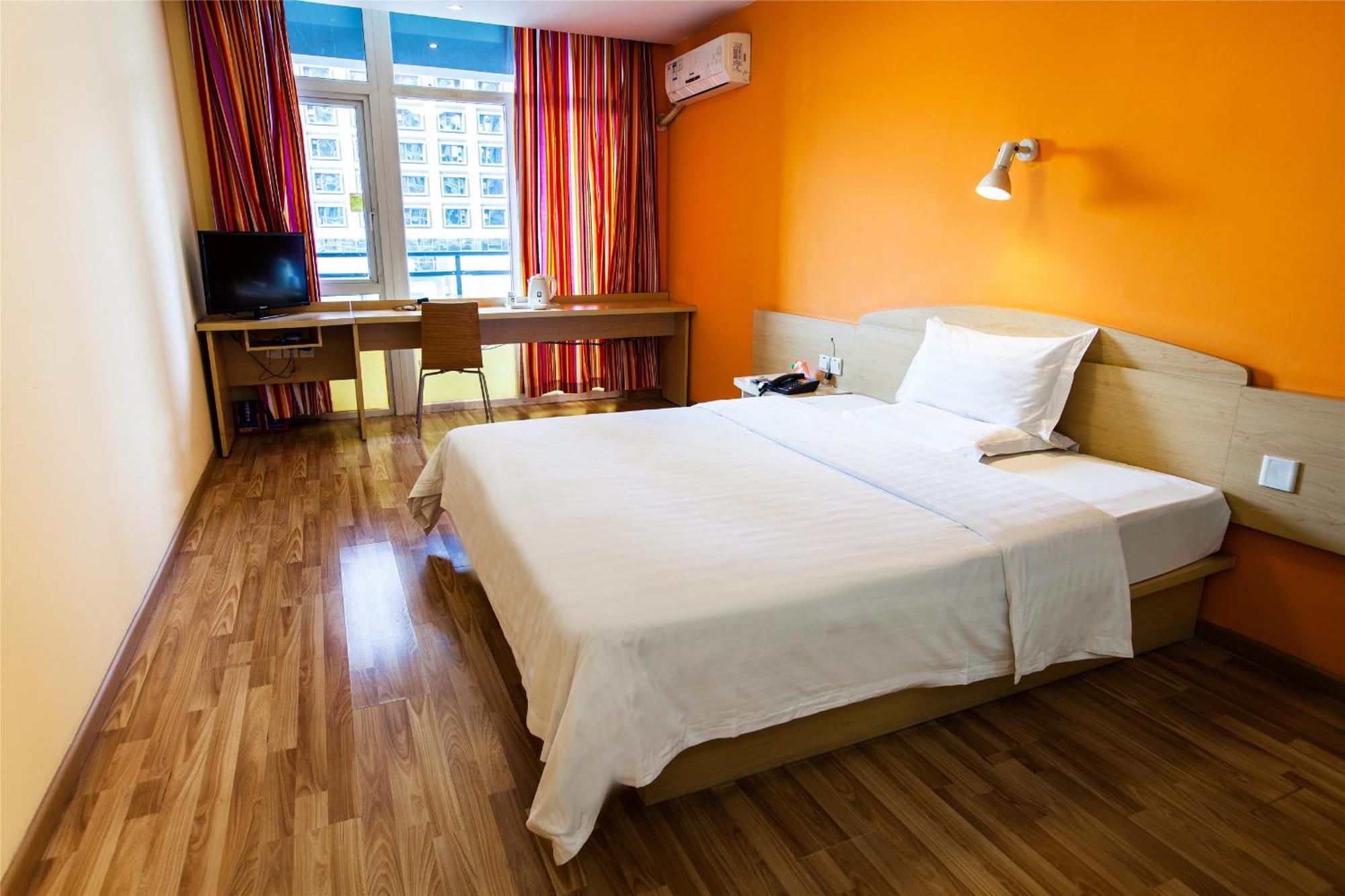 7Days Inn Guangzhou South Railway Station Huijiang Subway Station 외부 사진