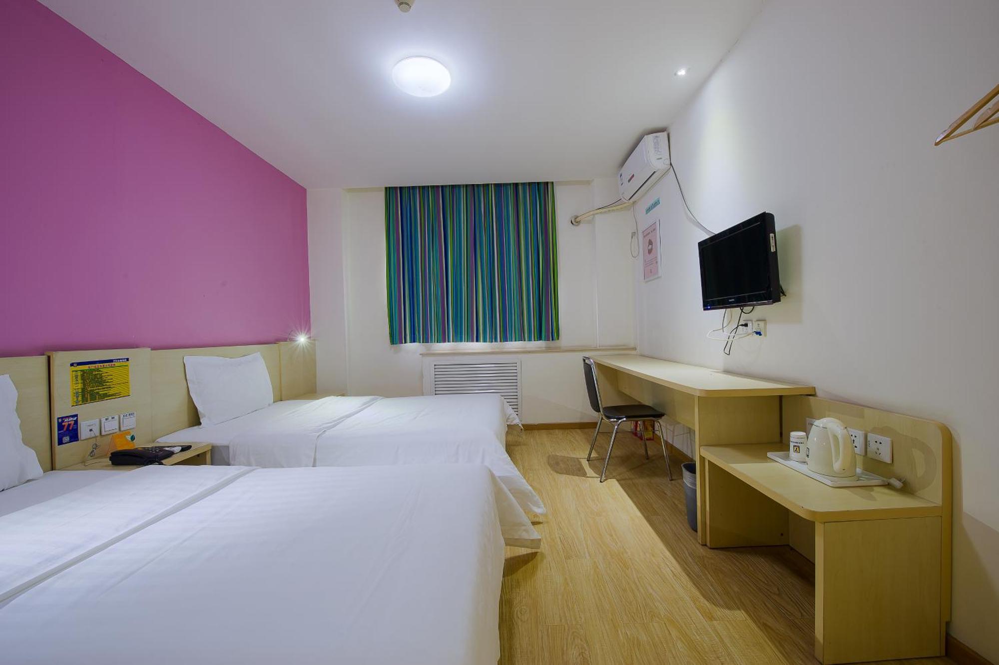7Days Inn Guangzhou South Railway Station Huijiang Subway Station 외부 사진