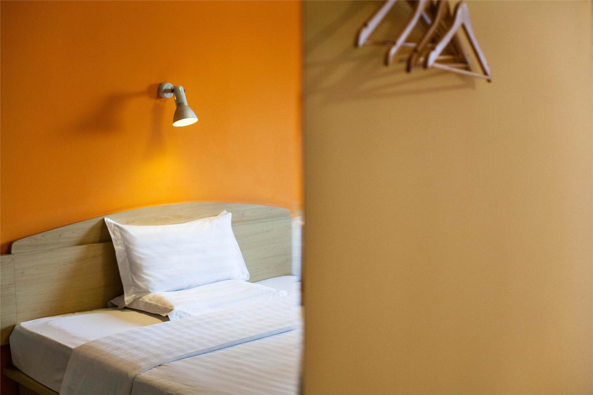 7Days Inn Guangzhou South Railway Station Huijiang Subway Station 외부 사진