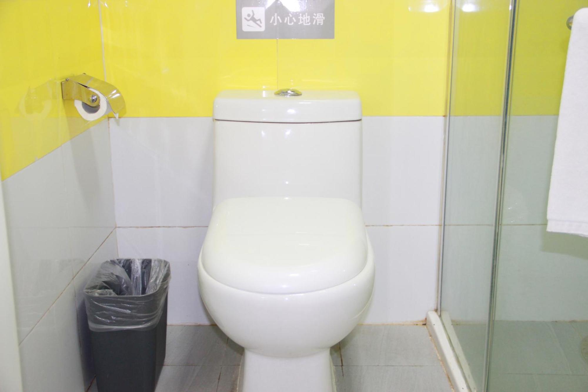 7Days Inn Guangzhou South Railway Station Huijiang Subway Station 외부 사진