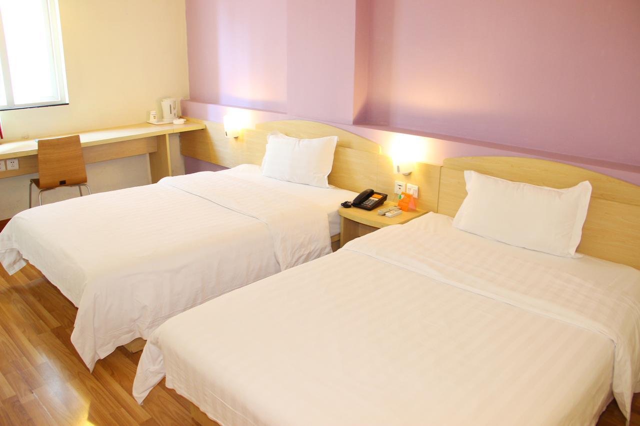 7Days Inn Guangzhou South Railway Station Huijiang Subway Station 외부 사진